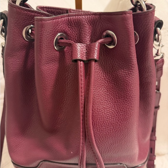 Rebecca Minkoff Pebbled Burgundy Leather Shoulder/Crossbody Bucket Bag EUC - Picture 4 of 13